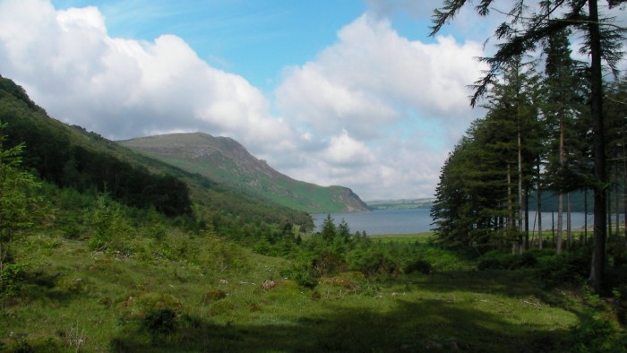Heading down Ennerdale to Crag Fell