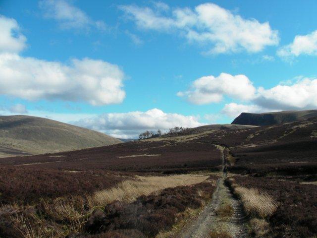 Approaching Skiddaw House from Dash Falls