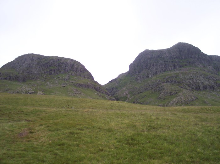 Up to Loft Crag and Harrison Stickle