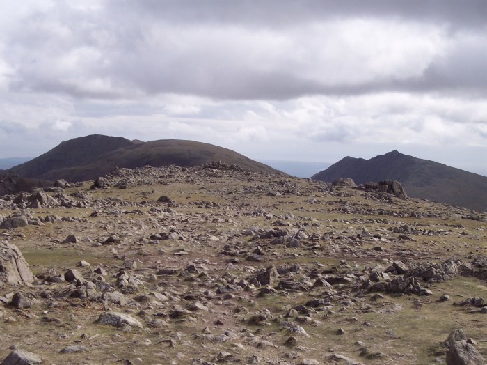 Back to the Old Man (L) and Dow Crag (R)