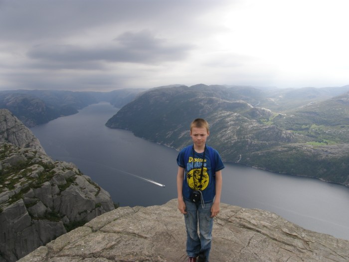 David as close to the edge as he dares