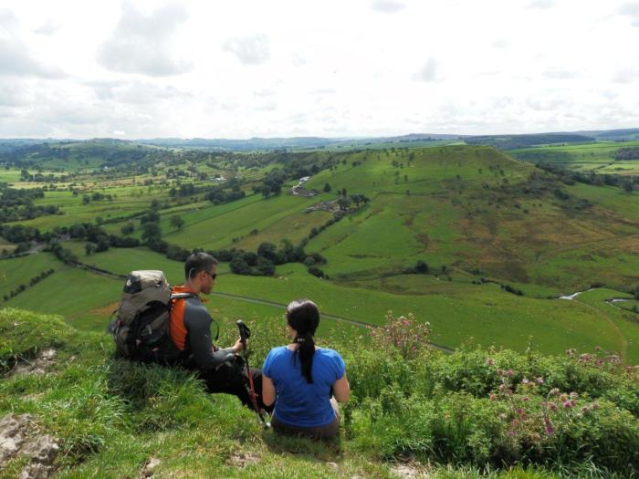 P8251350-ParkhouseHill Alvin (@AVassoodaven) and Gema (@GemaVass) take in the view from Parkhouse Hill